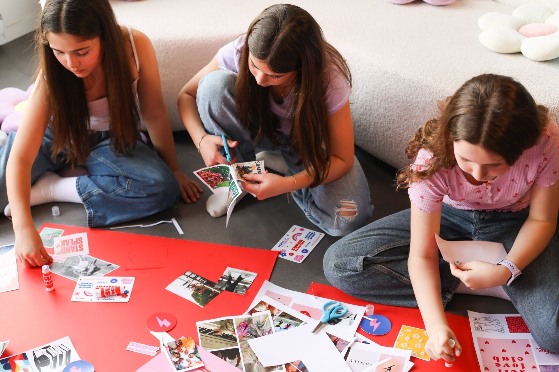How to Develop Leadership Skills in Youth (A Complete Guide for Parents)